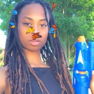 Meet your Posher, Camille